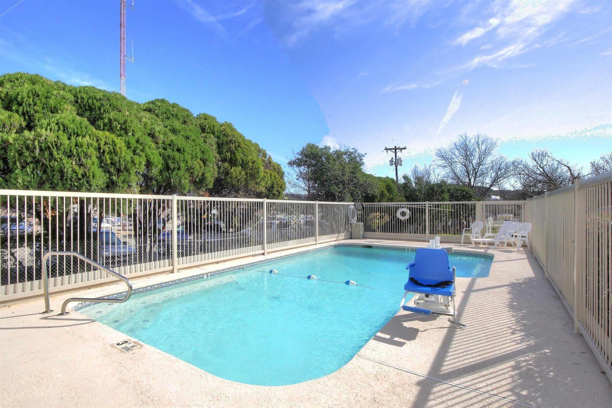 Motel 6-Kerrville, Tx Exterior photo